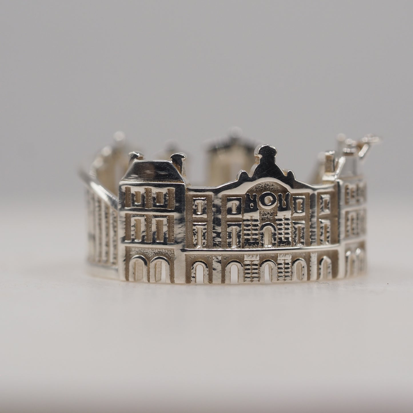 Luxembourg Ring