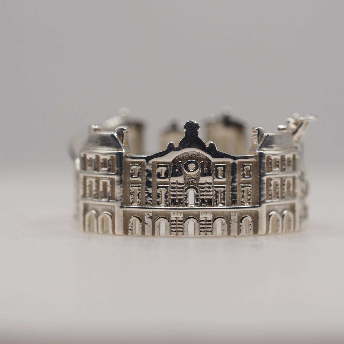Luxembourg Ring