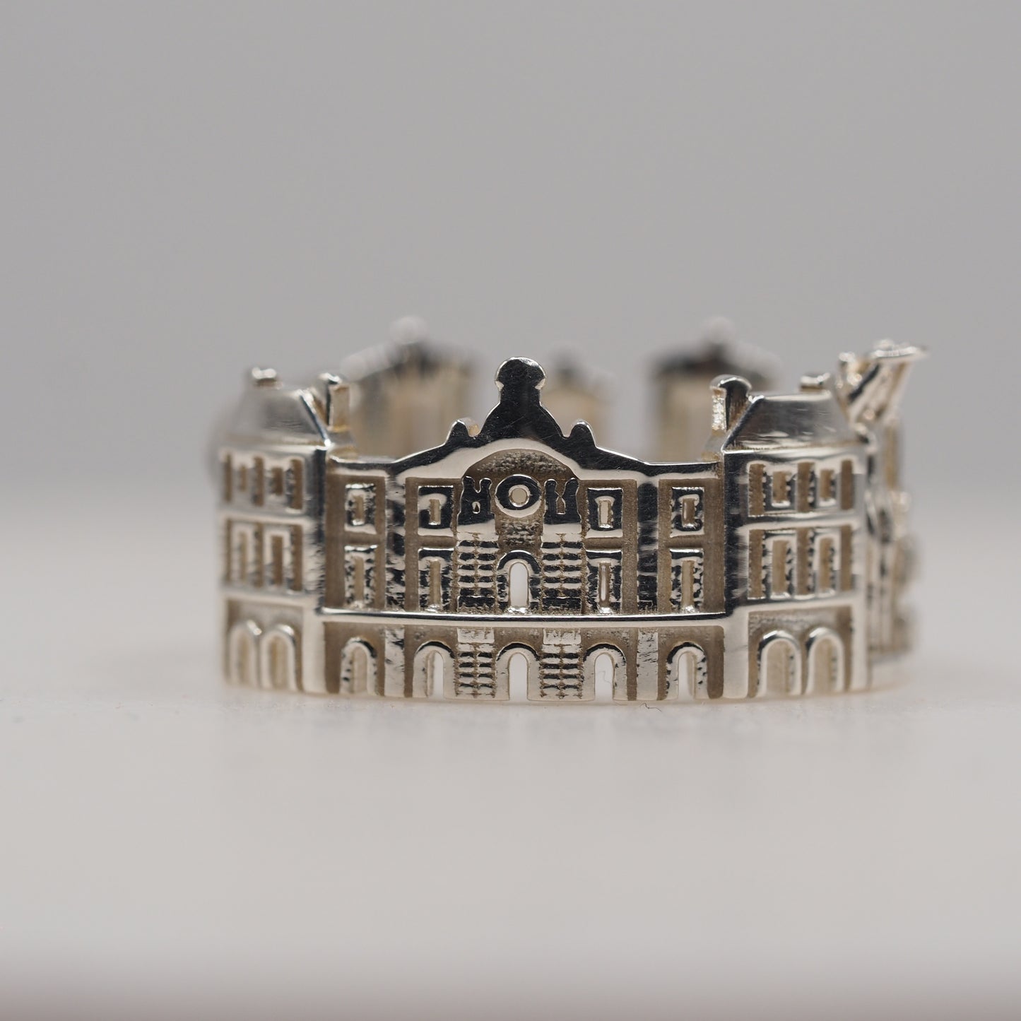 Luxembourg Ring