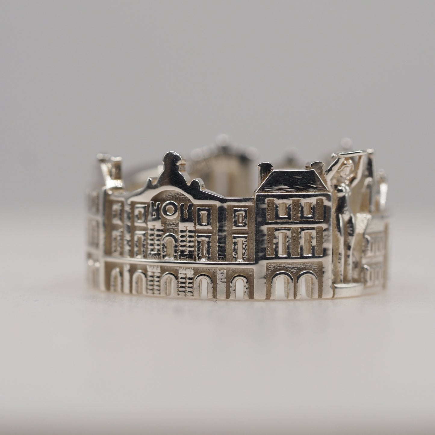 Luxembourg Ring