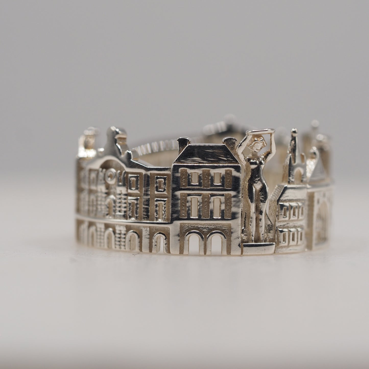 Luxembourg Ring