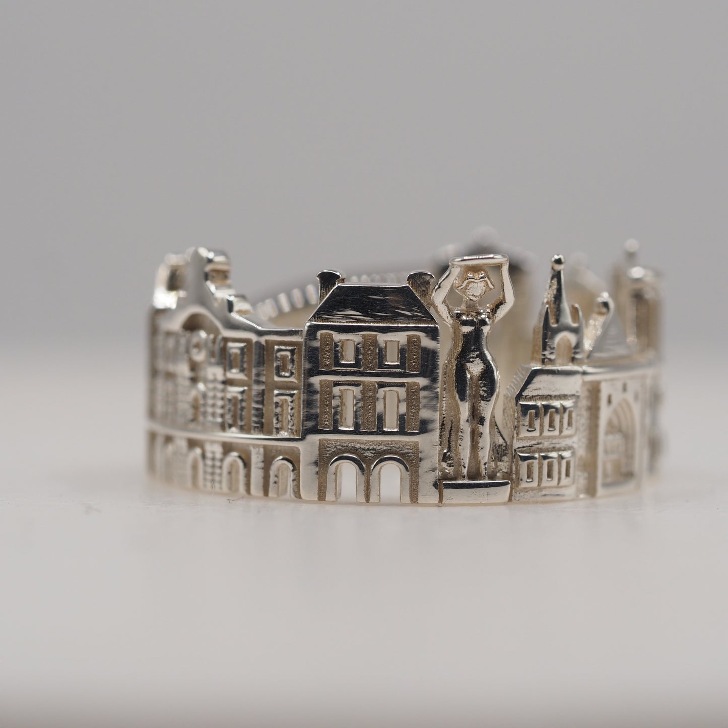 Luxembourg Ring