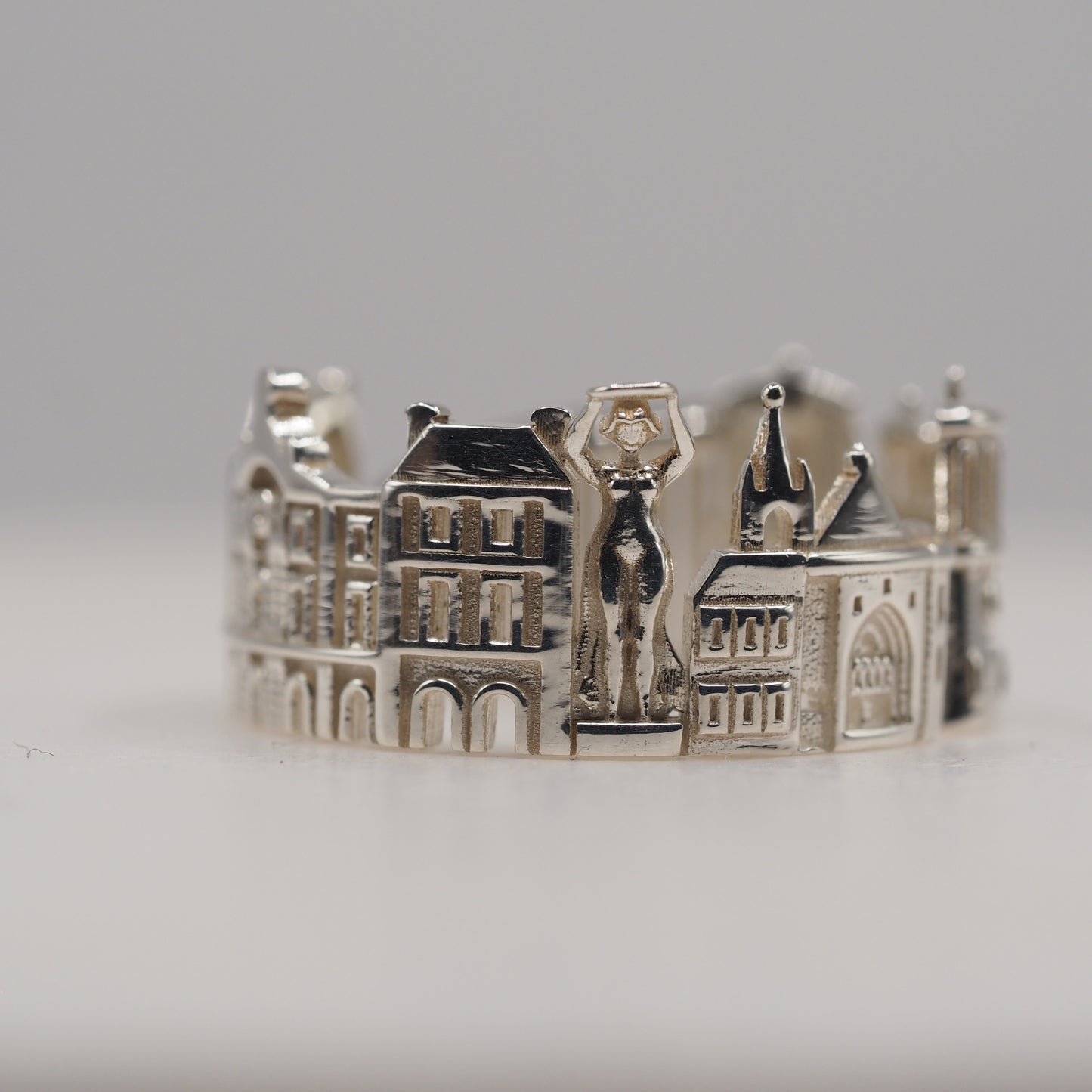 Luxembourg Ring