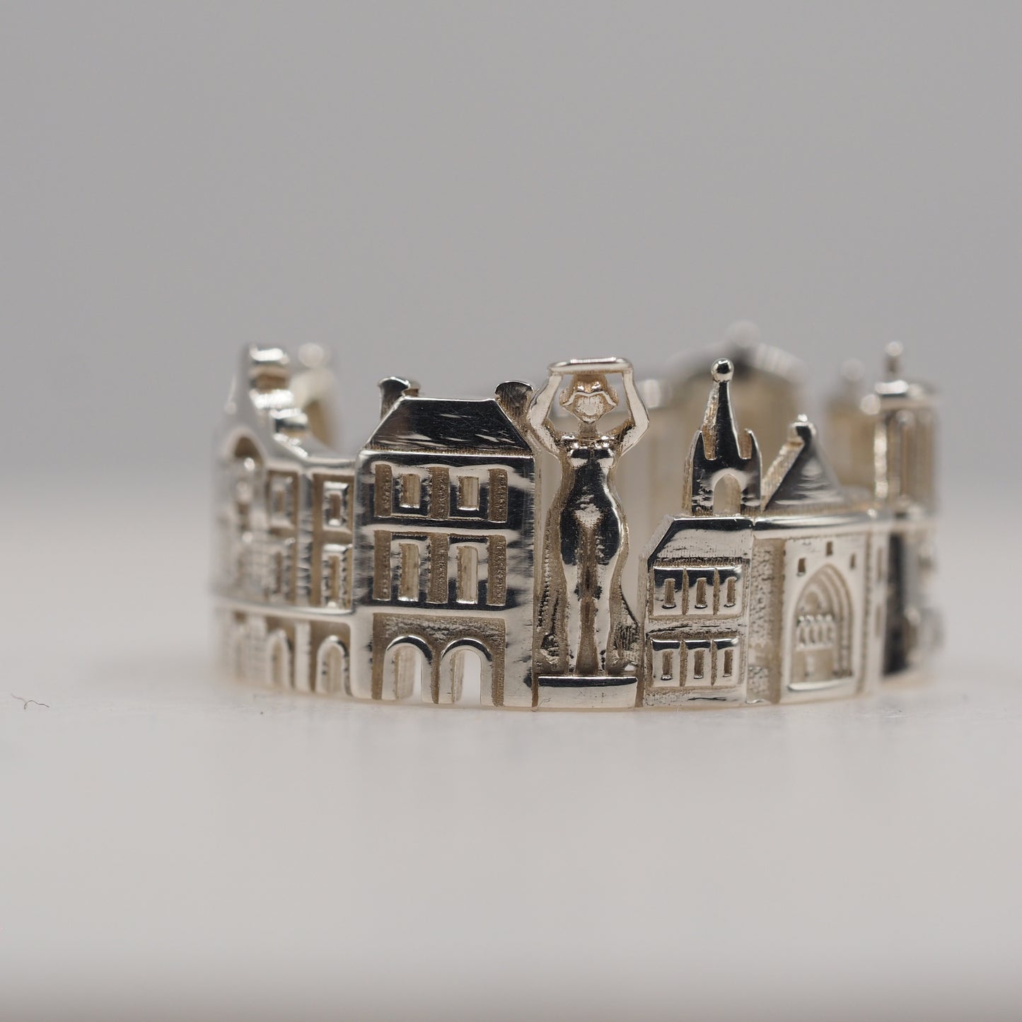 Luxembourg Ring