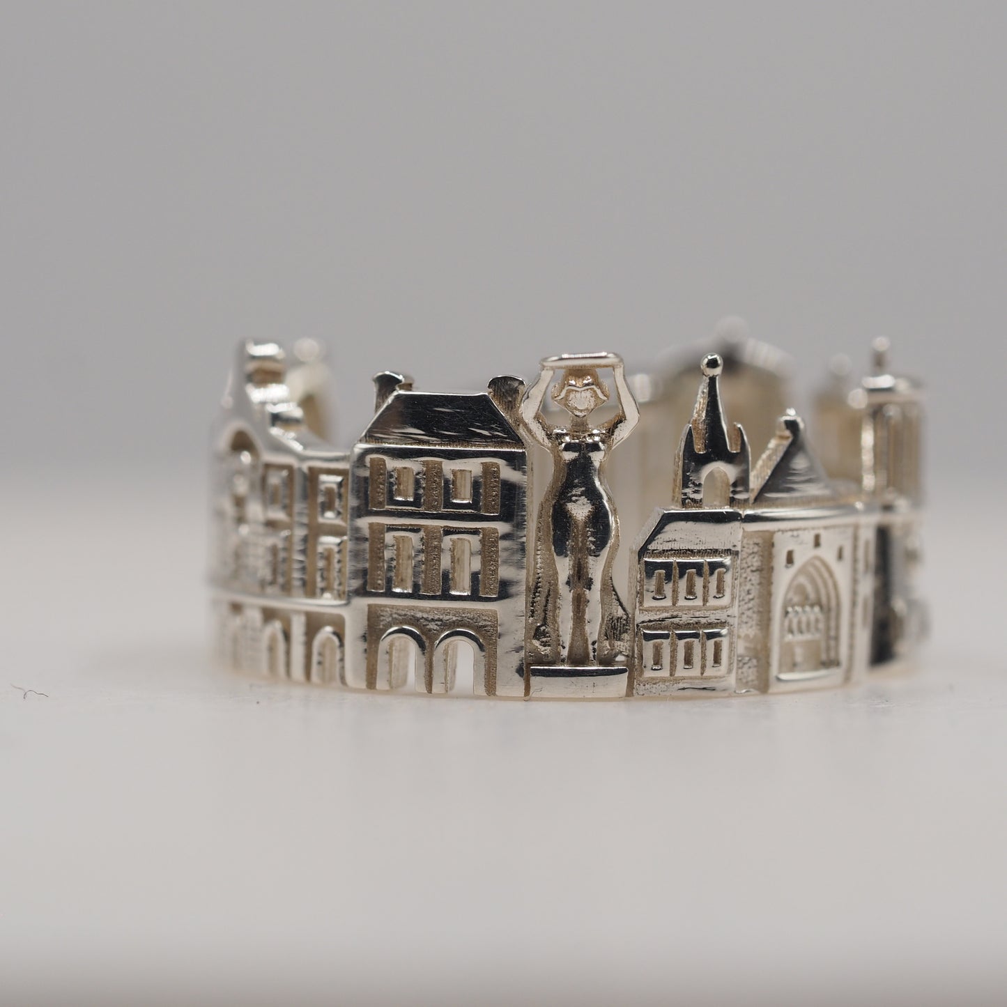Luxembourg Ring