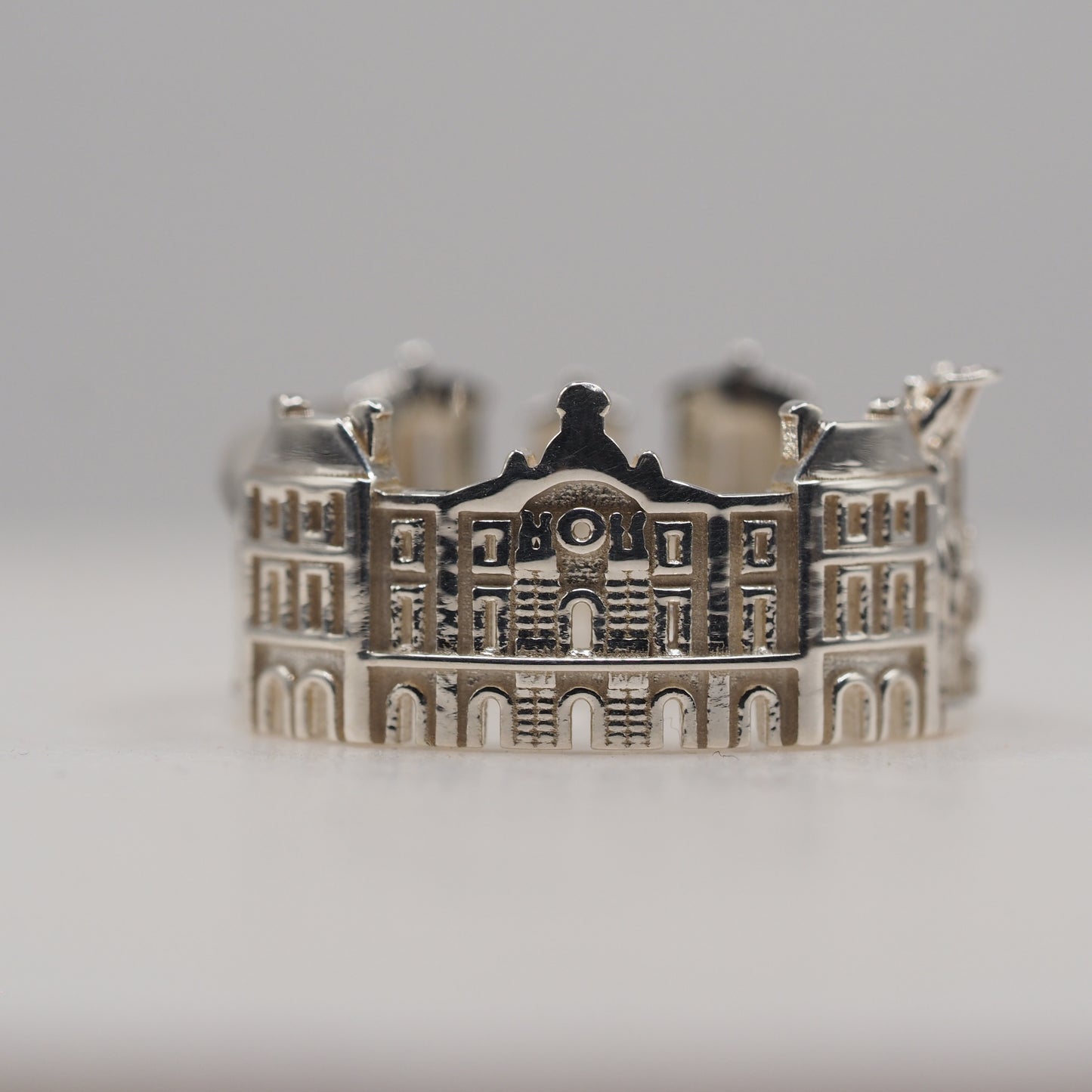 Luxembourg Ring