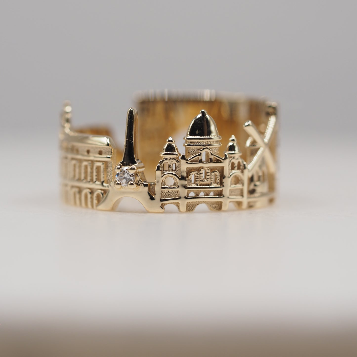 Paris Ring with 1 Diamond