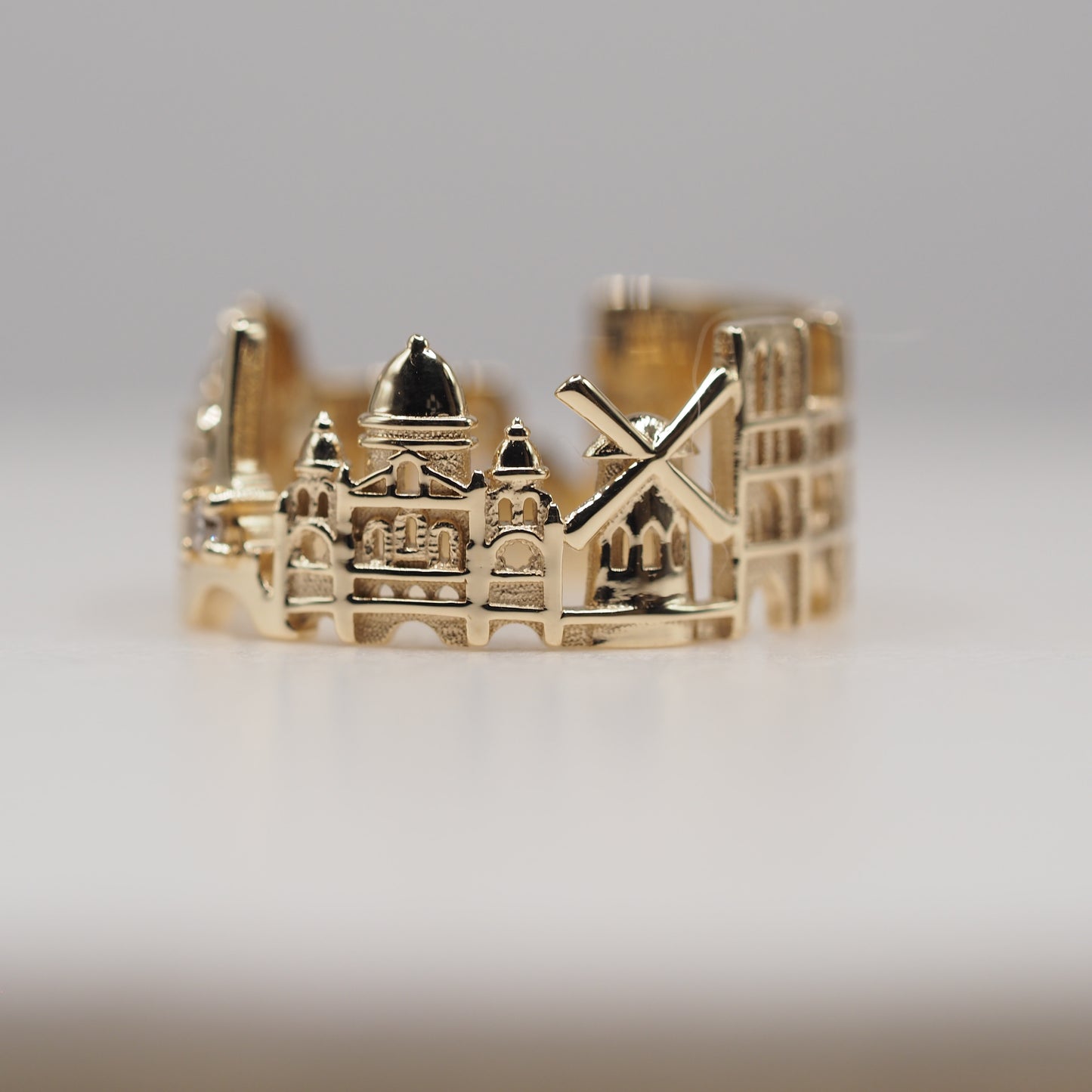 Paris Ring with 1 Diamond