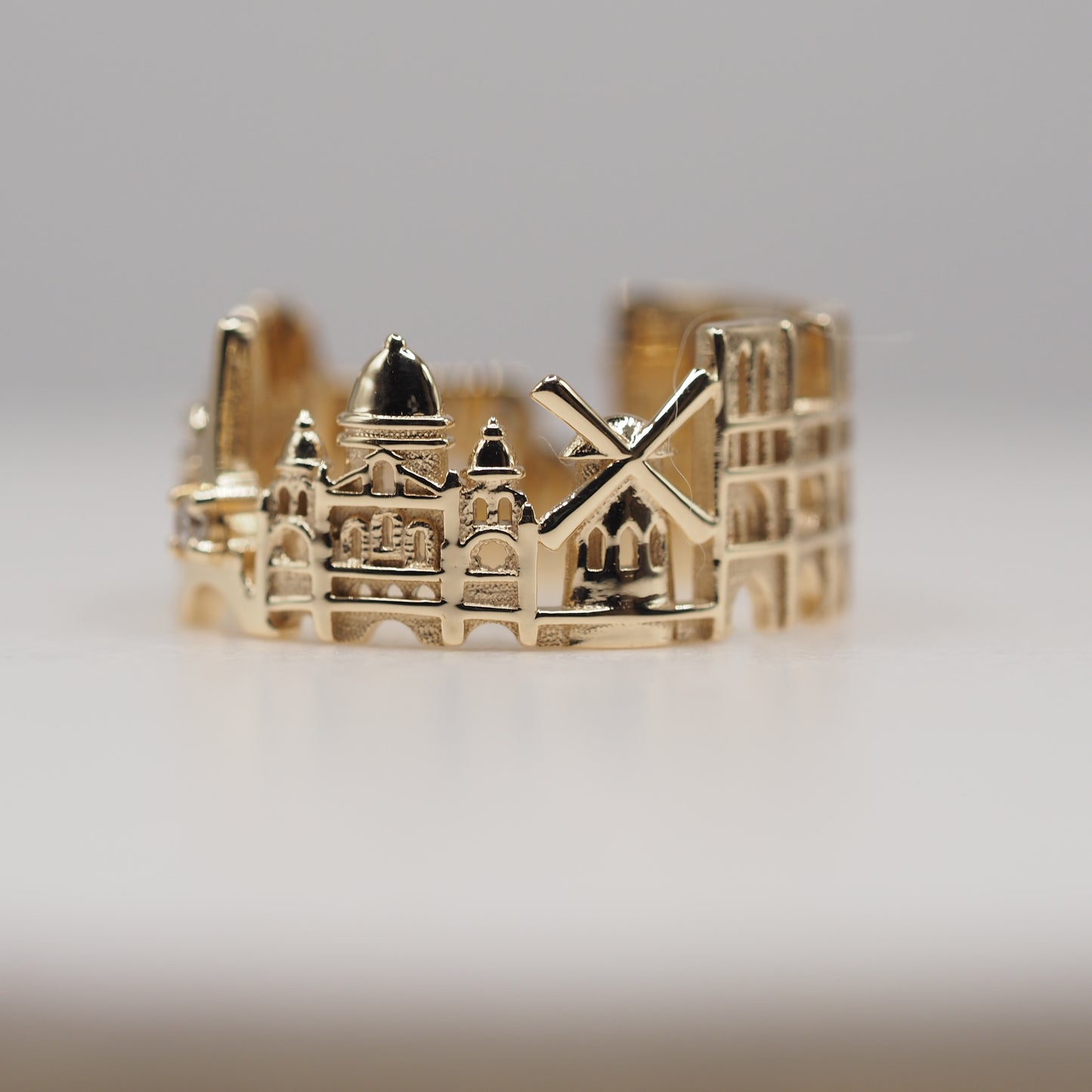 Paris Ring with 1 Diamond