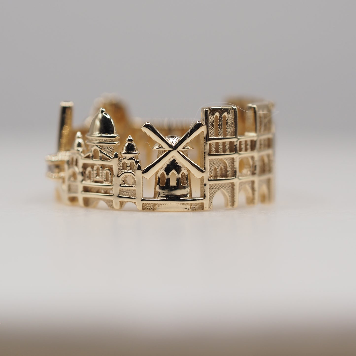 Paris Ring with 1 Diamond
