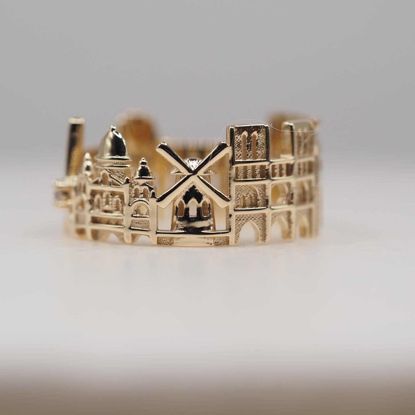 Paris Ring with 1 Diamond