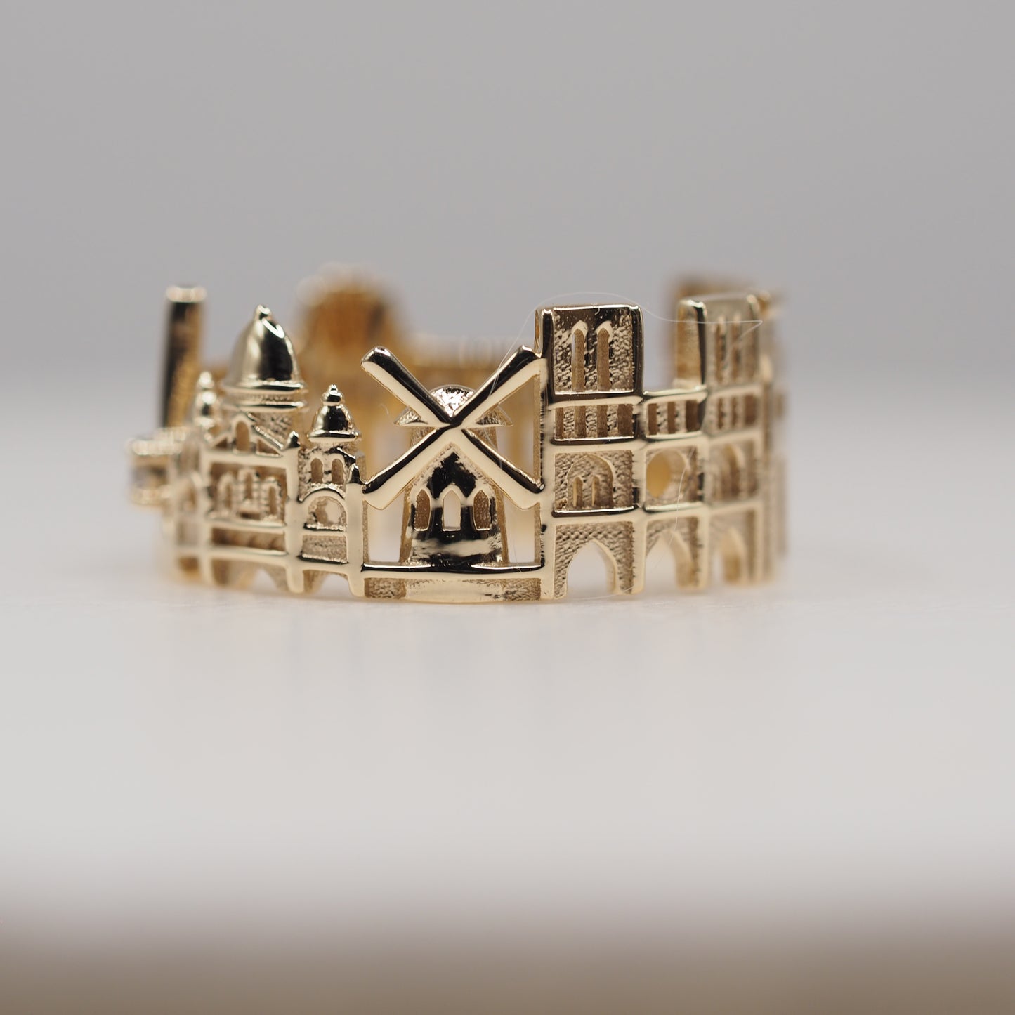 Paris Ring with 1 Diamond