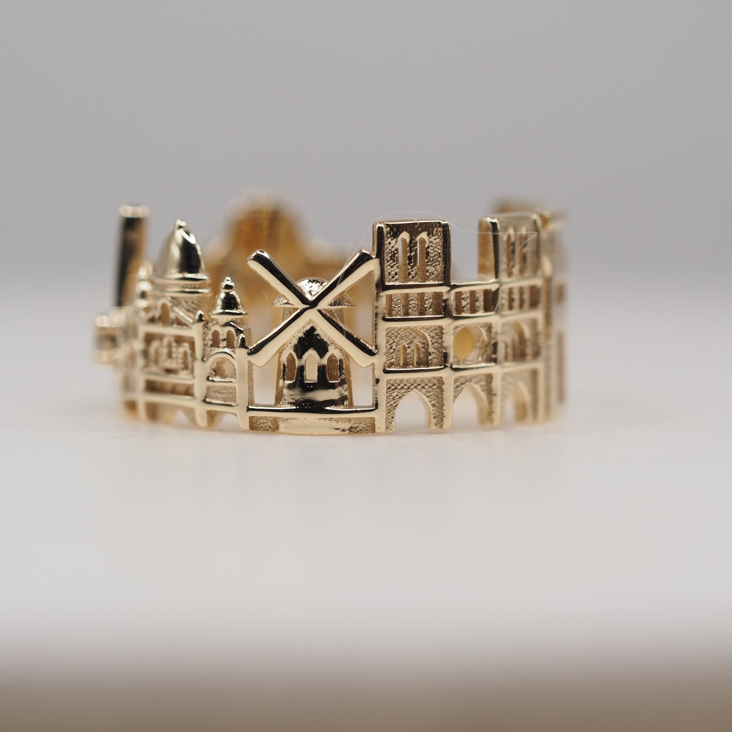 Paris Ring with 1 Diamond