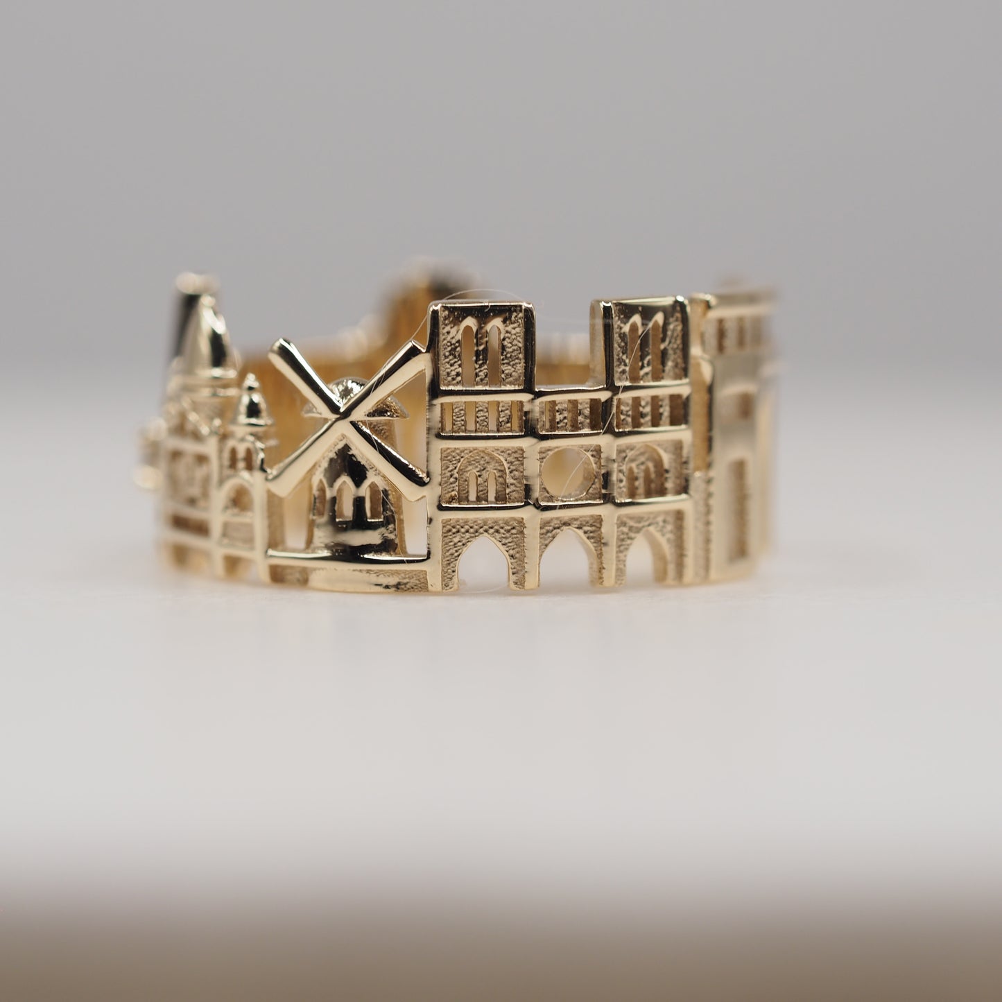 Paris Ring with 1 Diamond