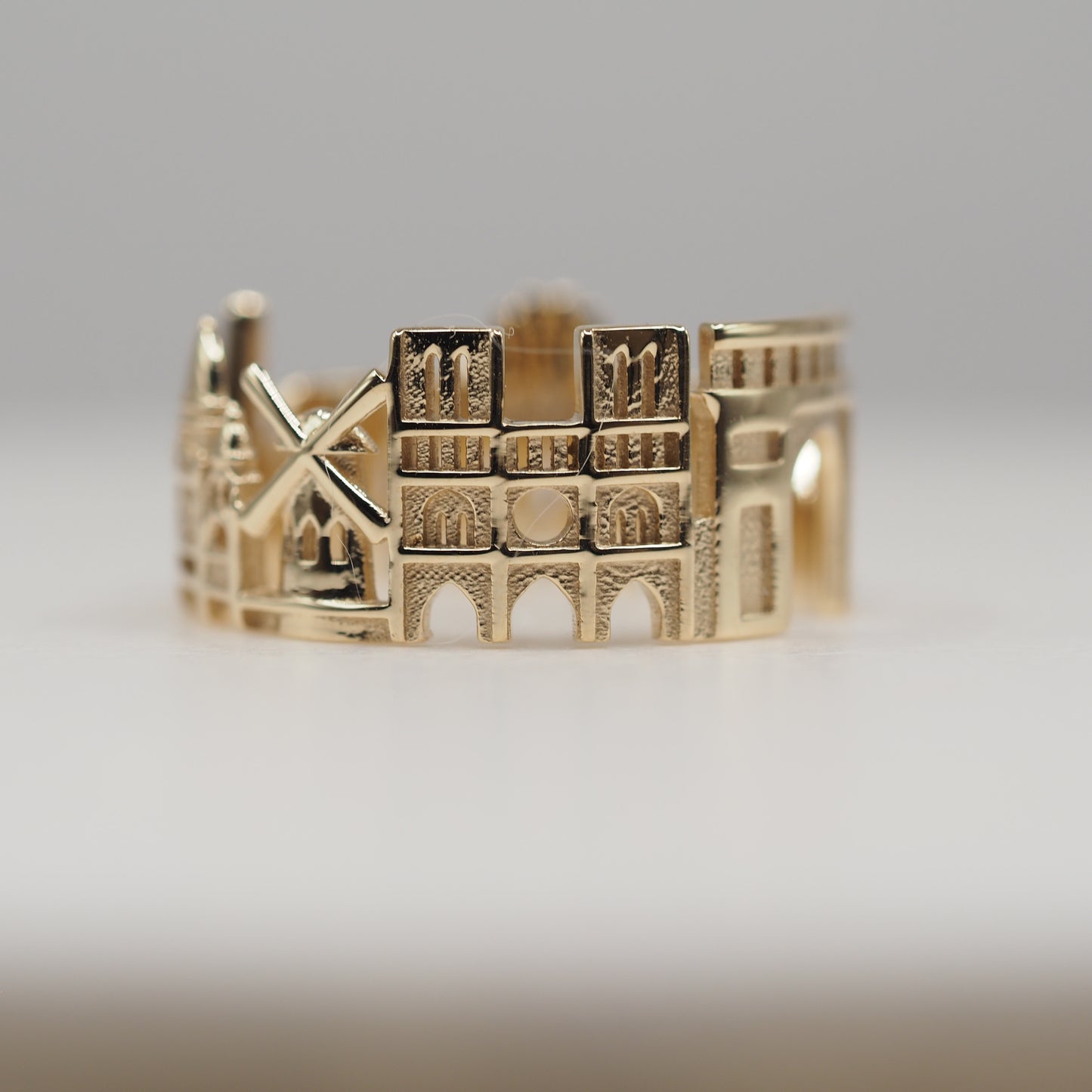 Paris Ring with 1 Diamond