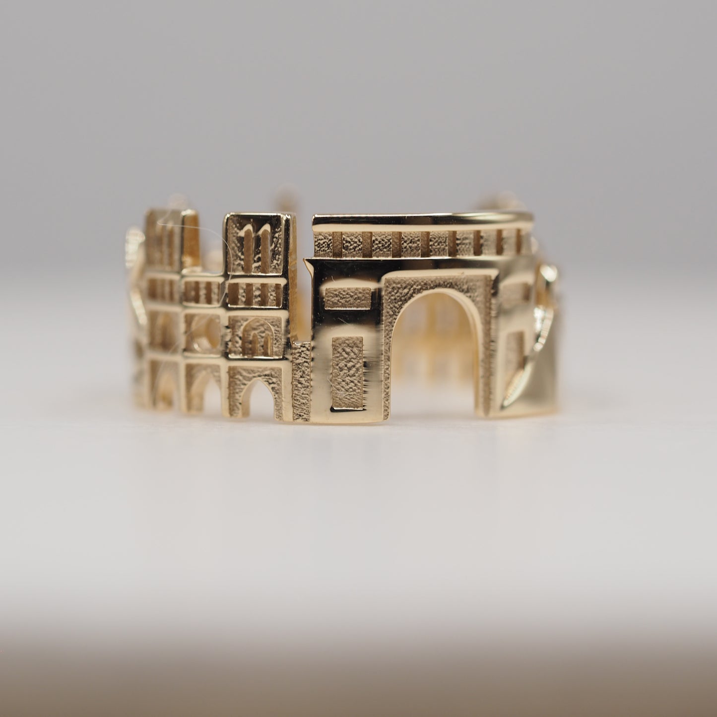 Paris Ring with 1 Diamond