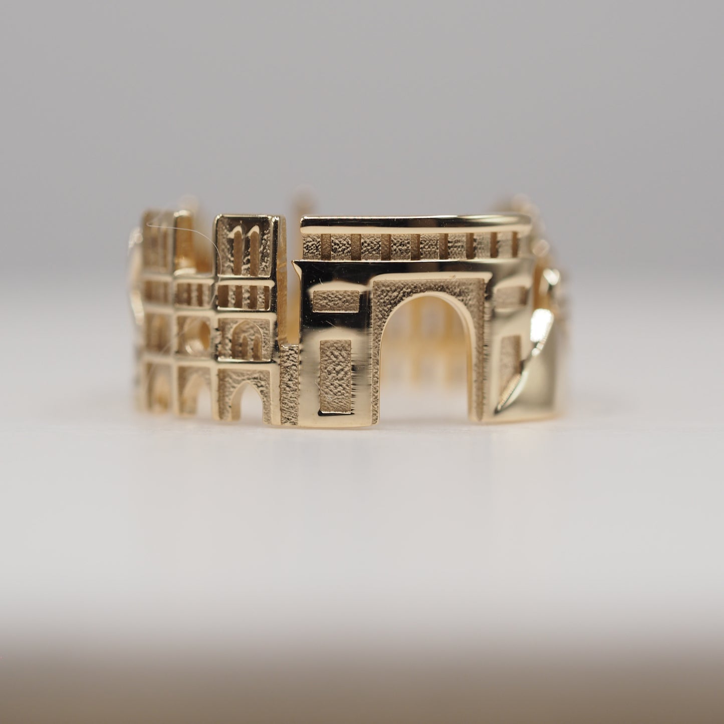 Paris Ring with 1 Diamond