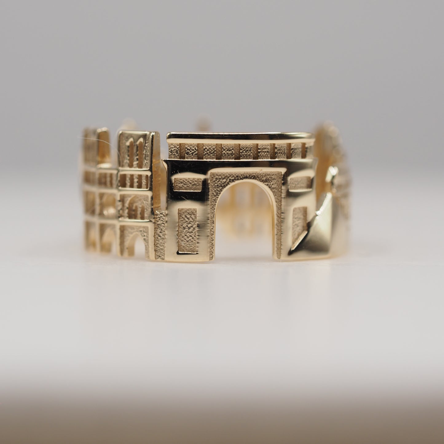 Paris Ring with 1 Diamond