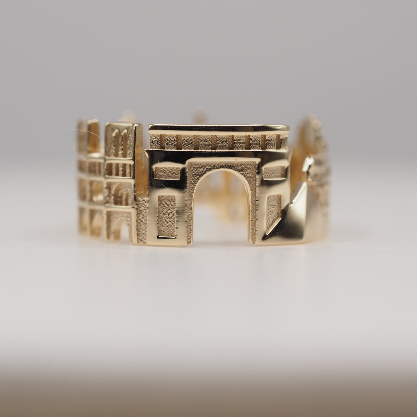 Paris Ring with 1 Diamond