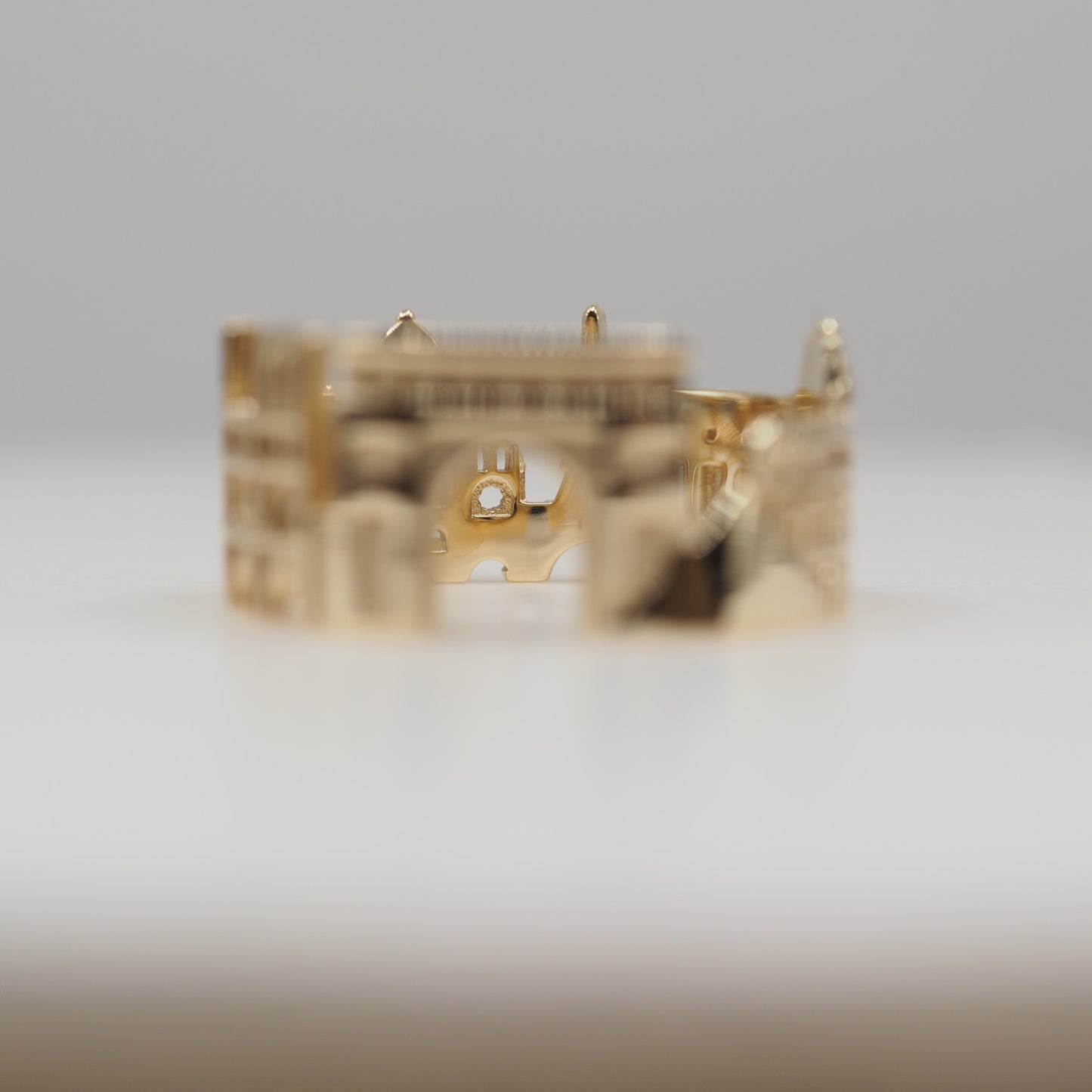 Paris Ring with 1 Diamond