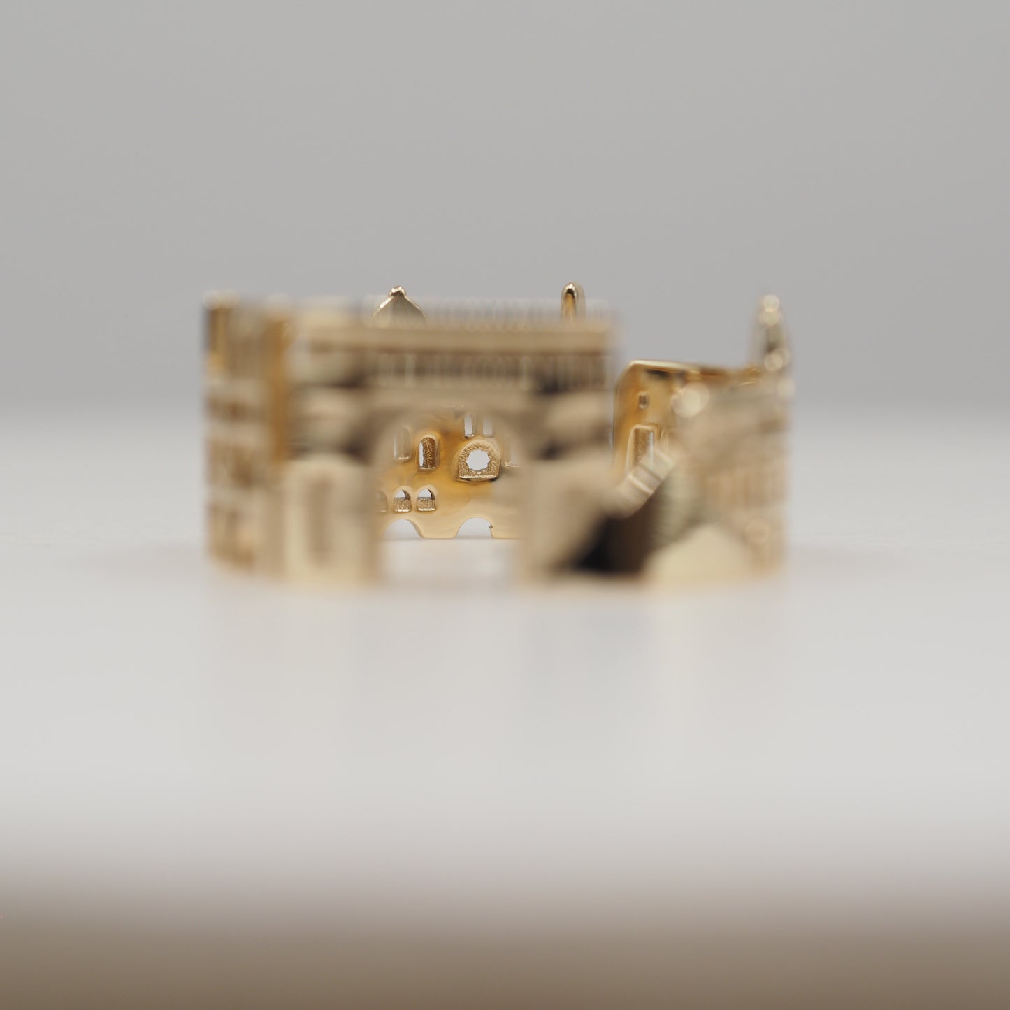 Paris Ring with 1 Diamond