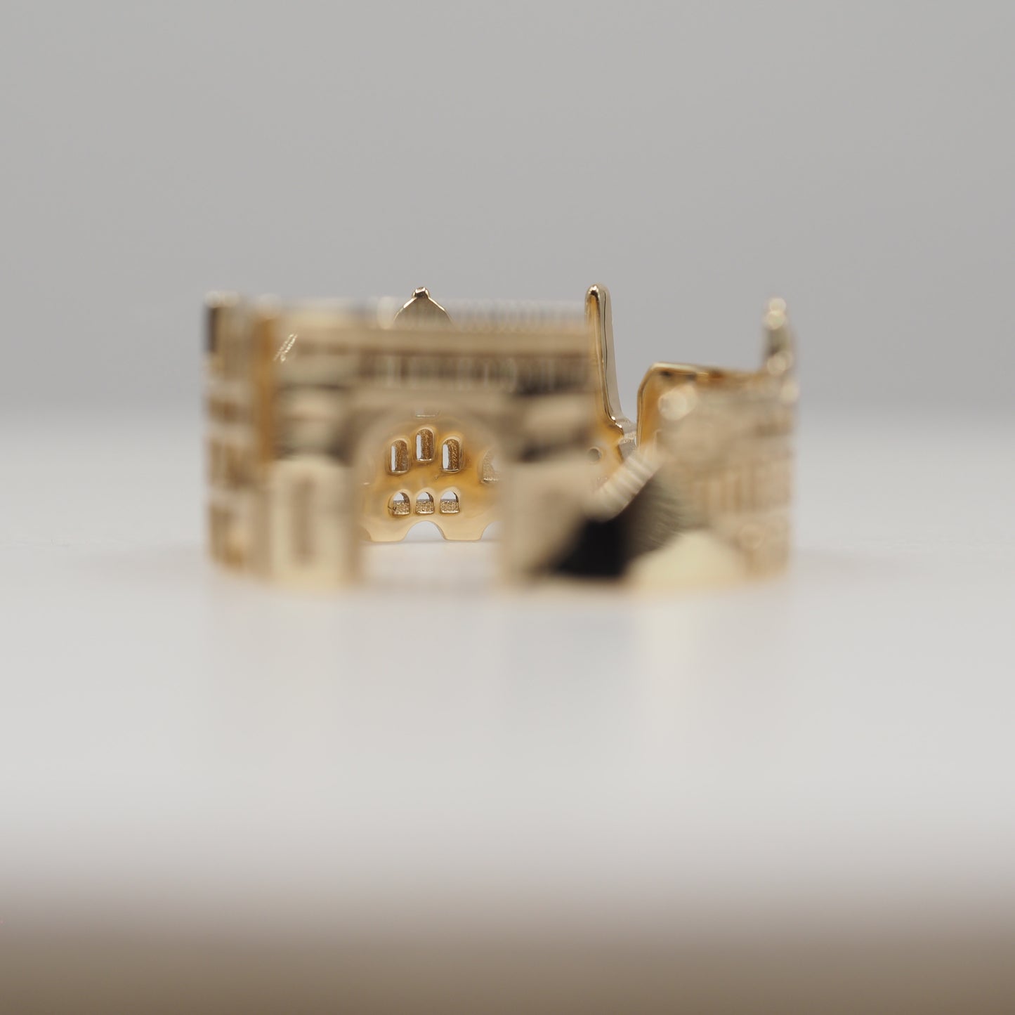 Paris Ring with 1 Diamond