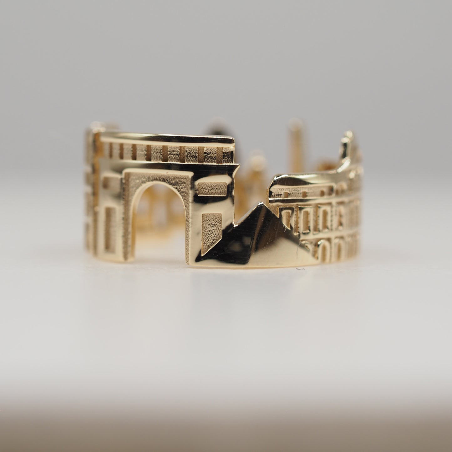 Paris Ring with 1 Diamond