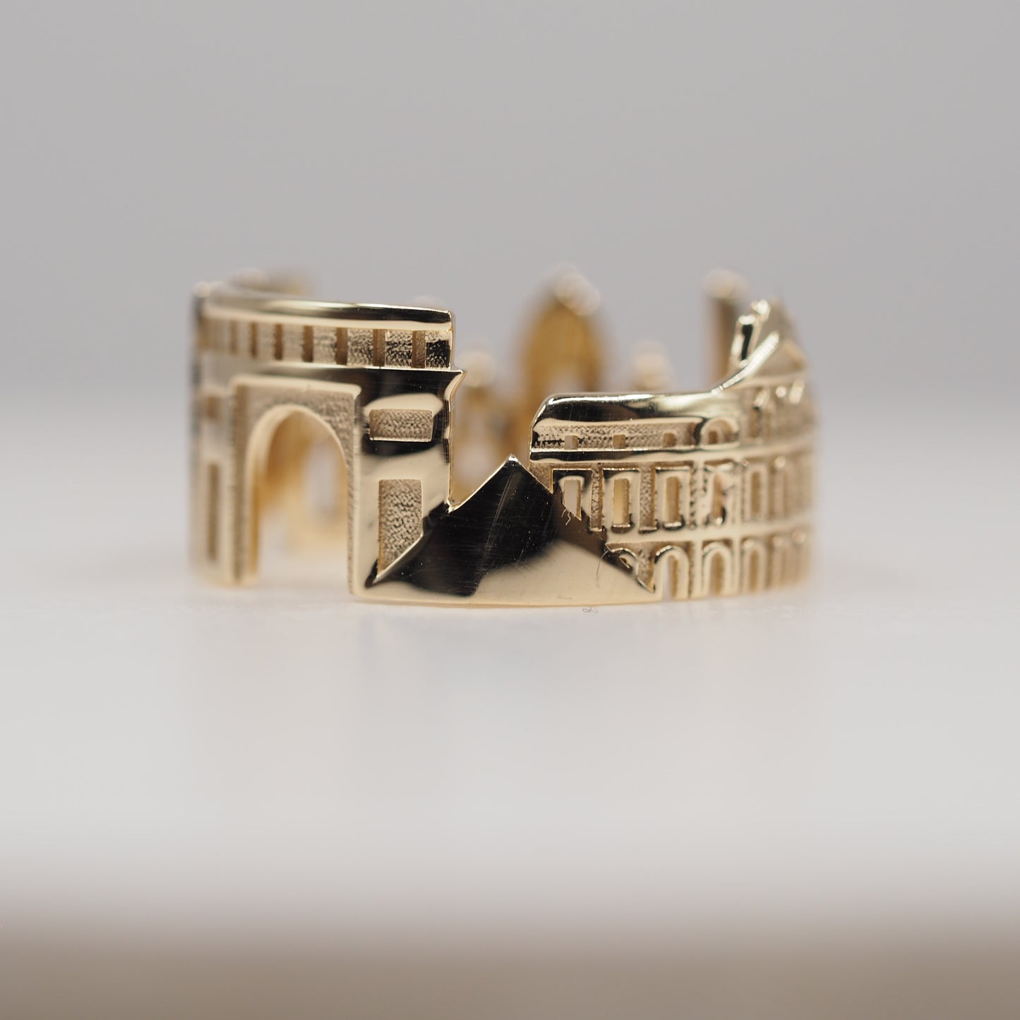 Paris Ring with 1 Diamond