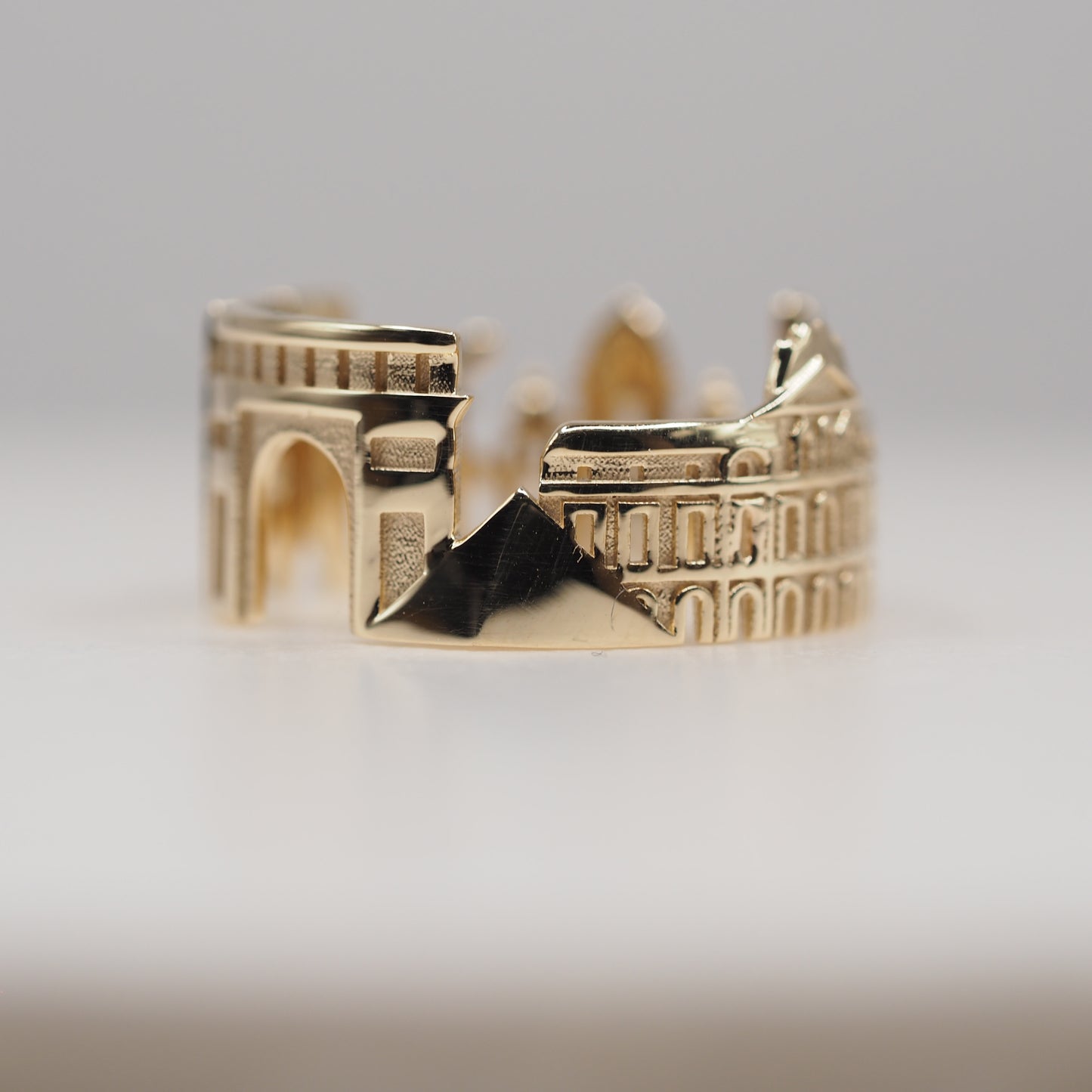 Paris Ring with 1 Diamond