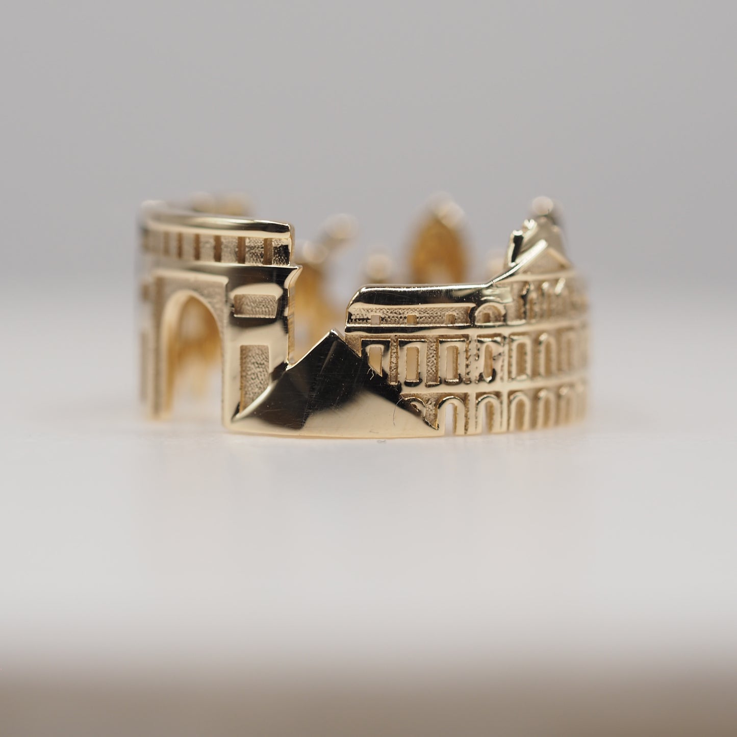 Paris Ring with 1 Diamond