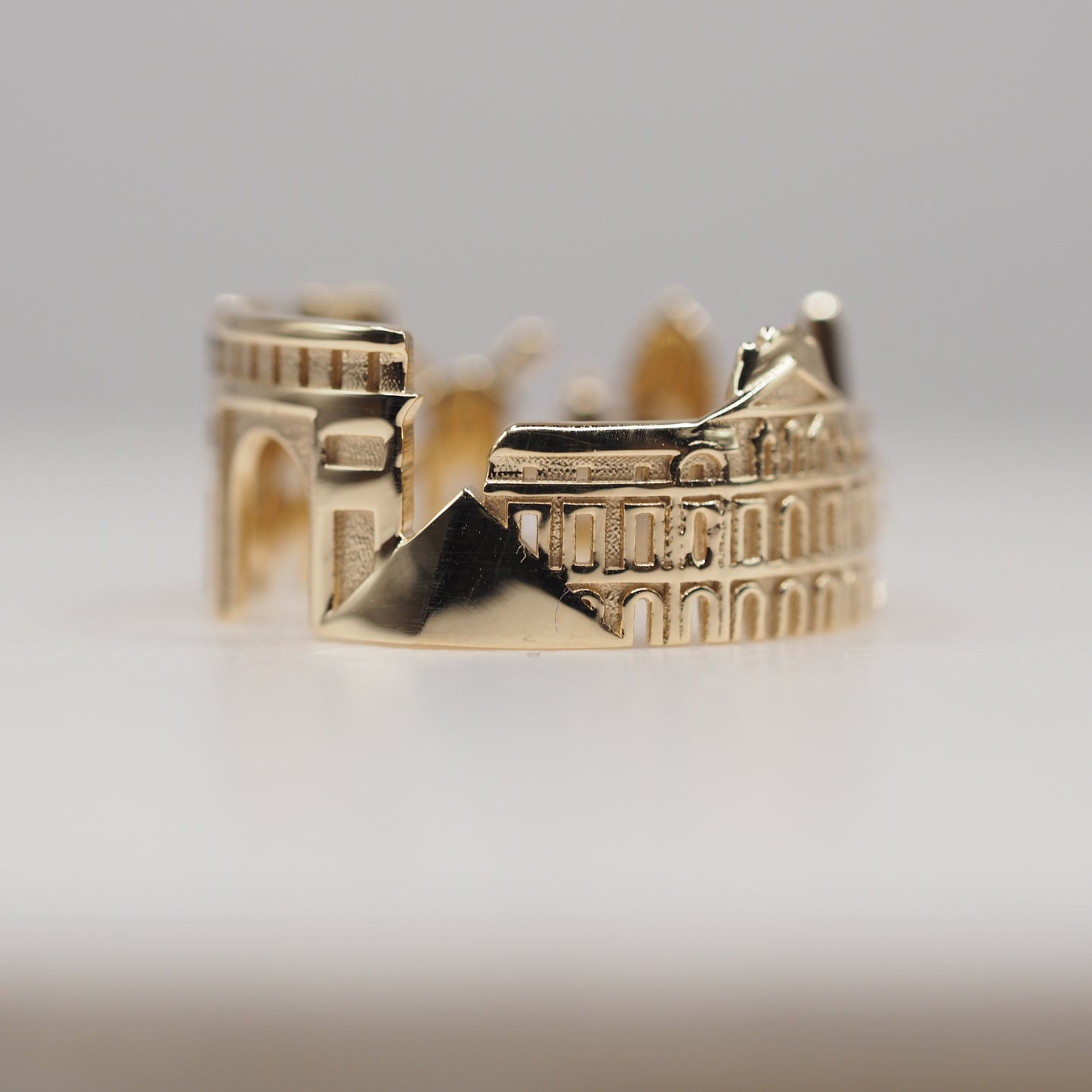 Paris Ring with 1 Diamond