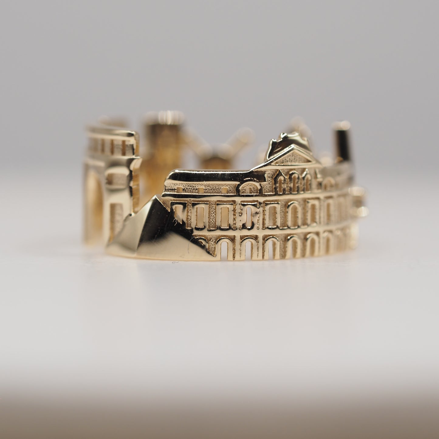 Paris Ring with 1 Diamond