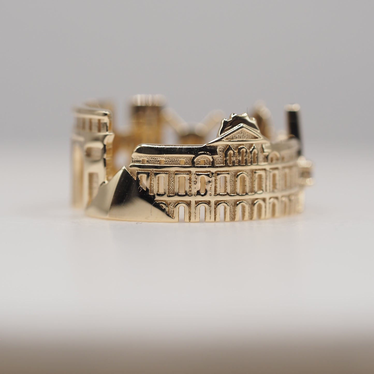 Paris Ring with 1 Diamond