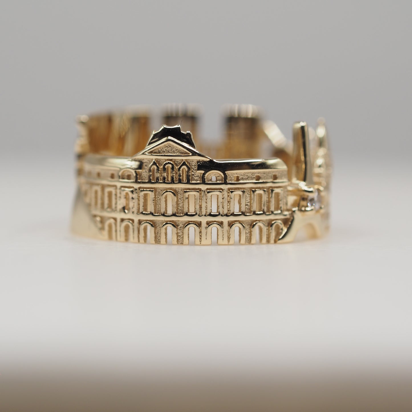 Paris Ring with 1 Diamond