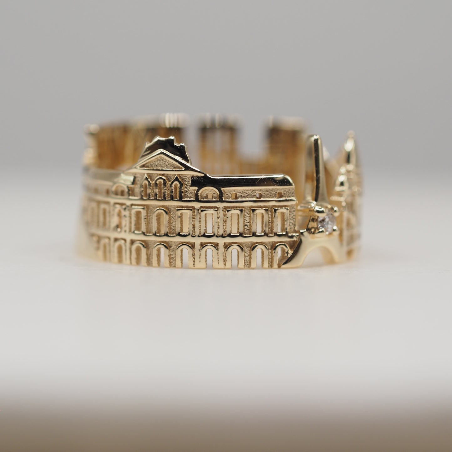 Paris Ring with 1 Diamond