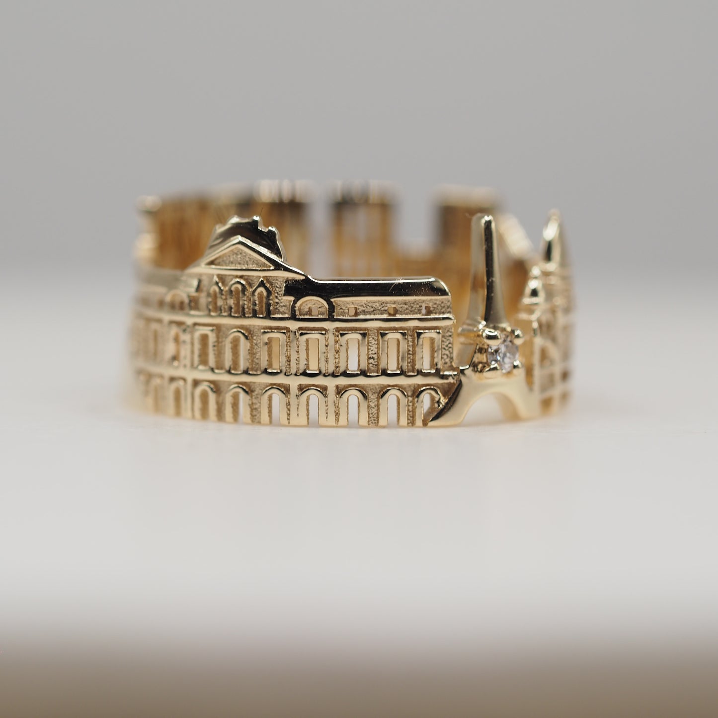 Paris Ring with 1 Diamond