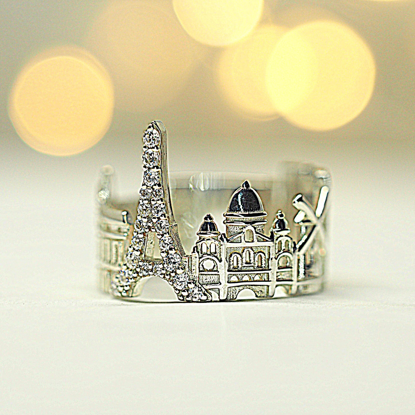 Paris Ring with many Diamonds