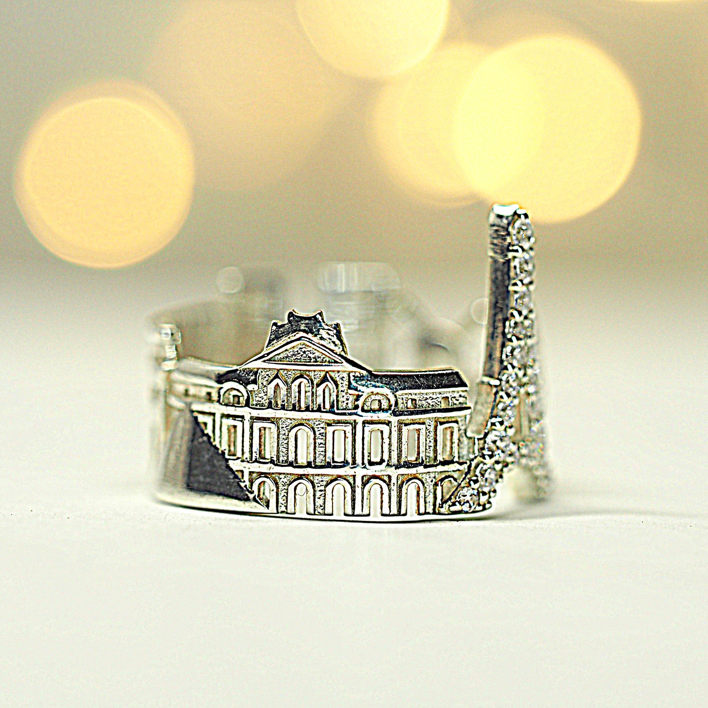 Paris Ring with many Diamonds