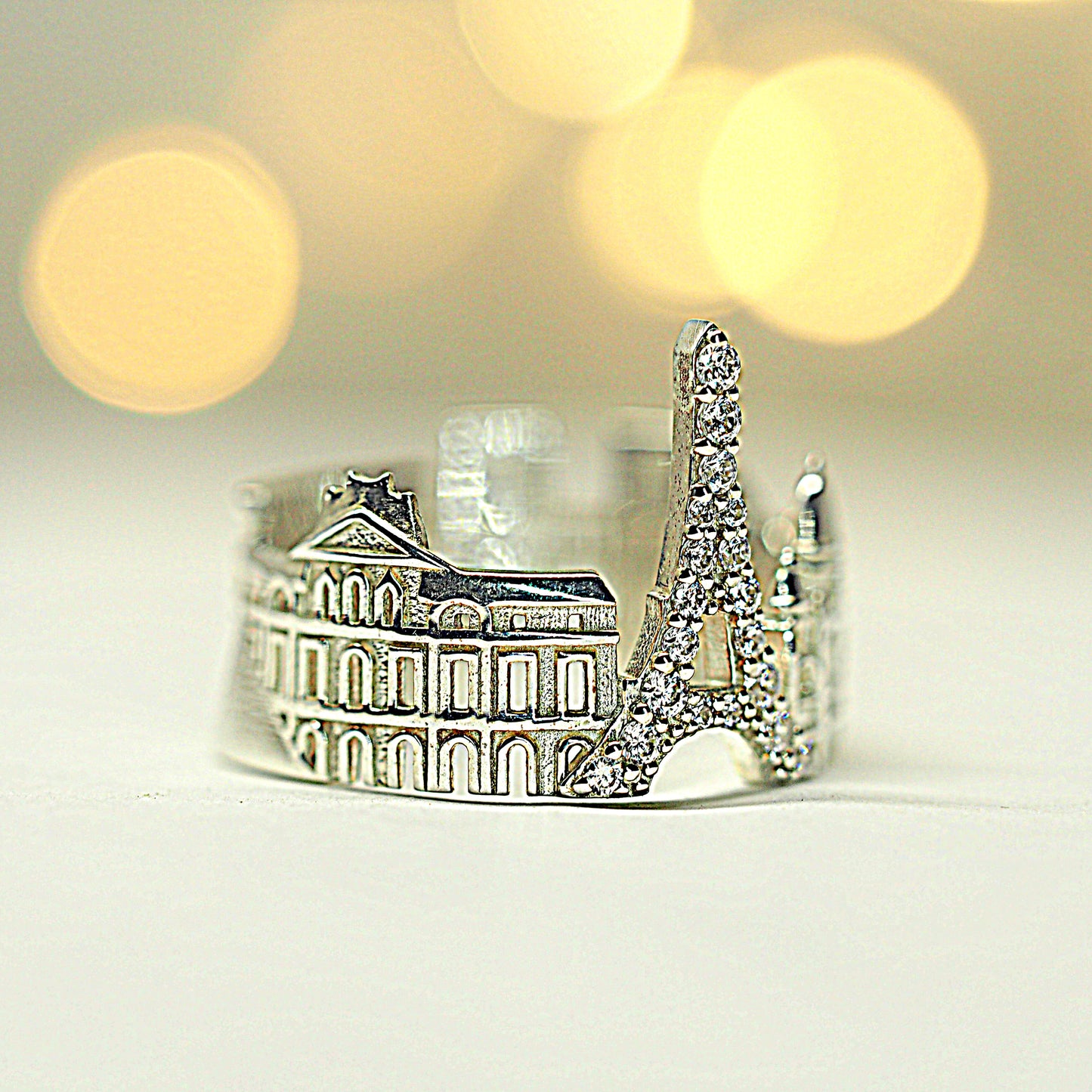 Paris Ring with many Diamonds