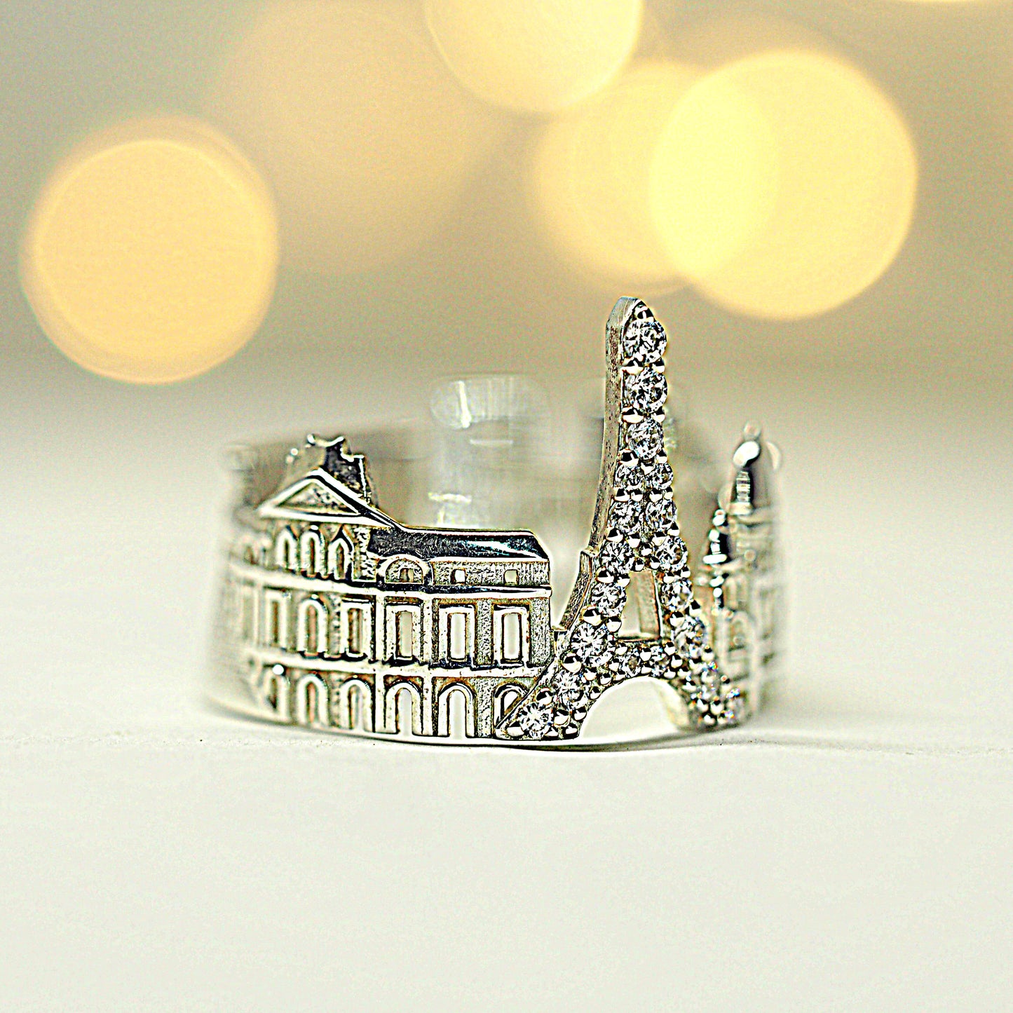 Paris Ring with many Diamonds