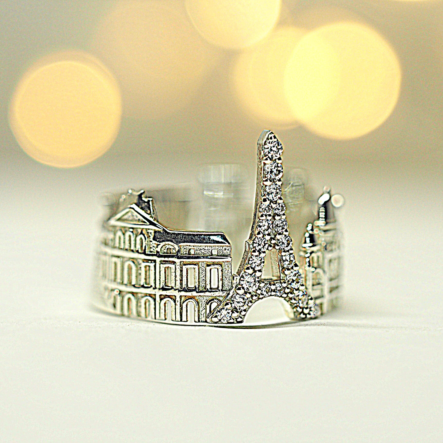 Paris Ring with many Diamonds