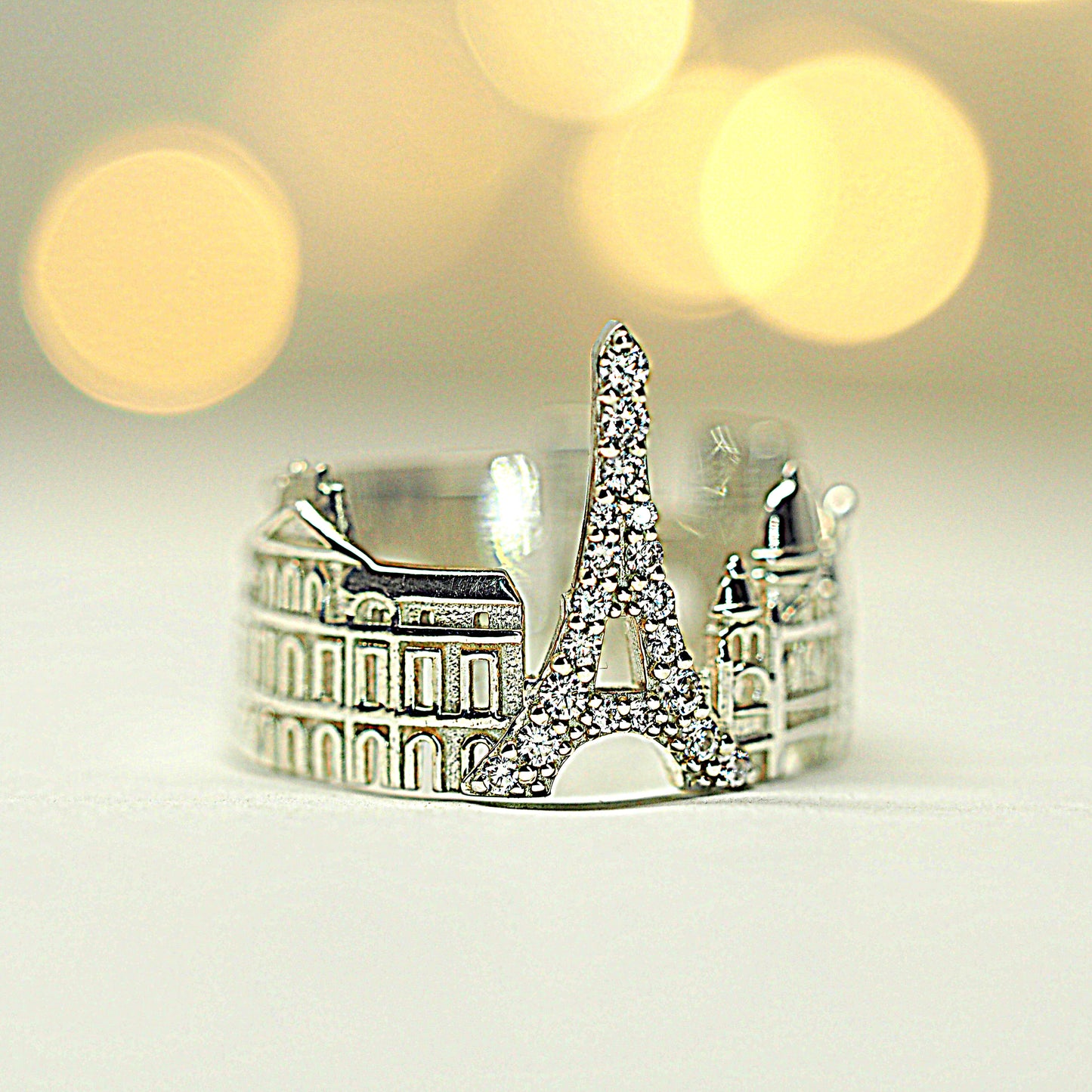 Paris Ring with many Diamonds