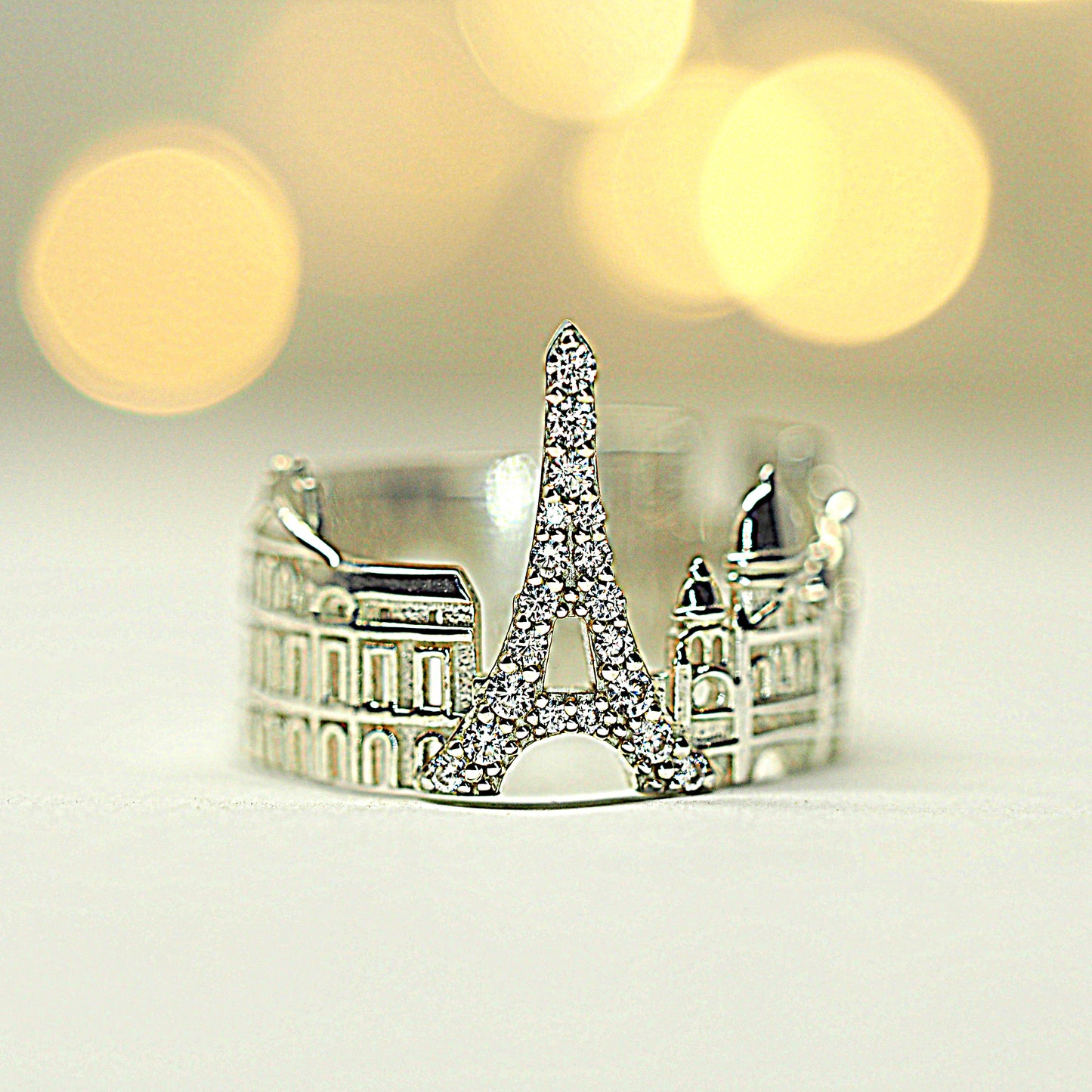 Paris Ring with many Diamonds