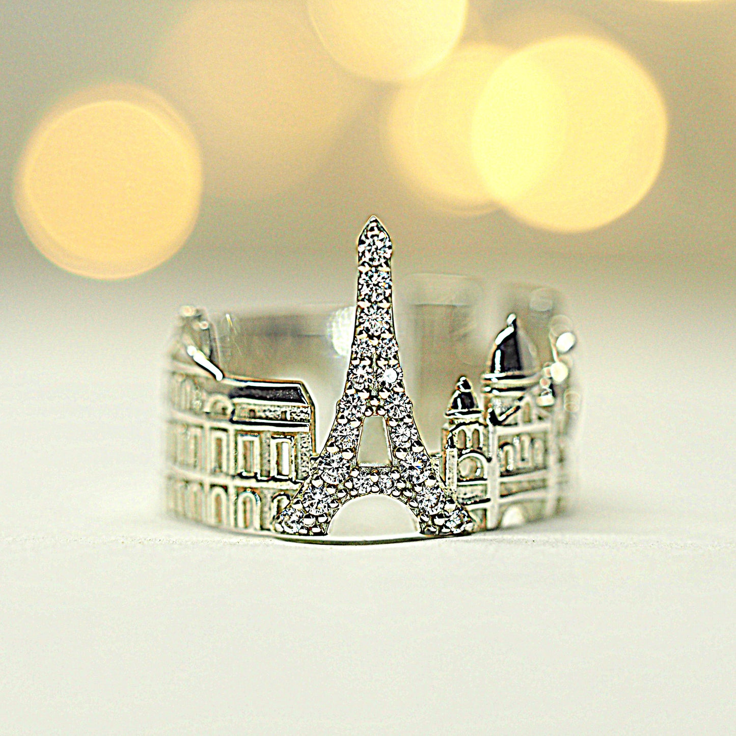 Paris Ring with many Diamonds